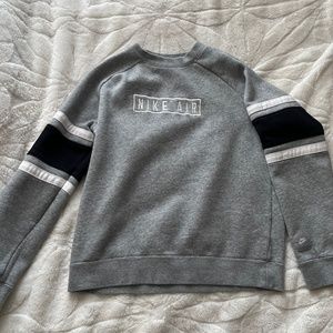 Nike sweatshirt